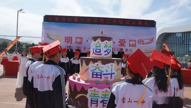 “这4种”特色小吃,当地人都不吃了,外地人还傻乎乎的排队买呢