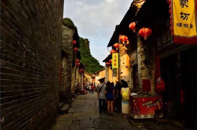 《妻子的选择》与同类型题材作品相比，有哪些看点？游戏画面